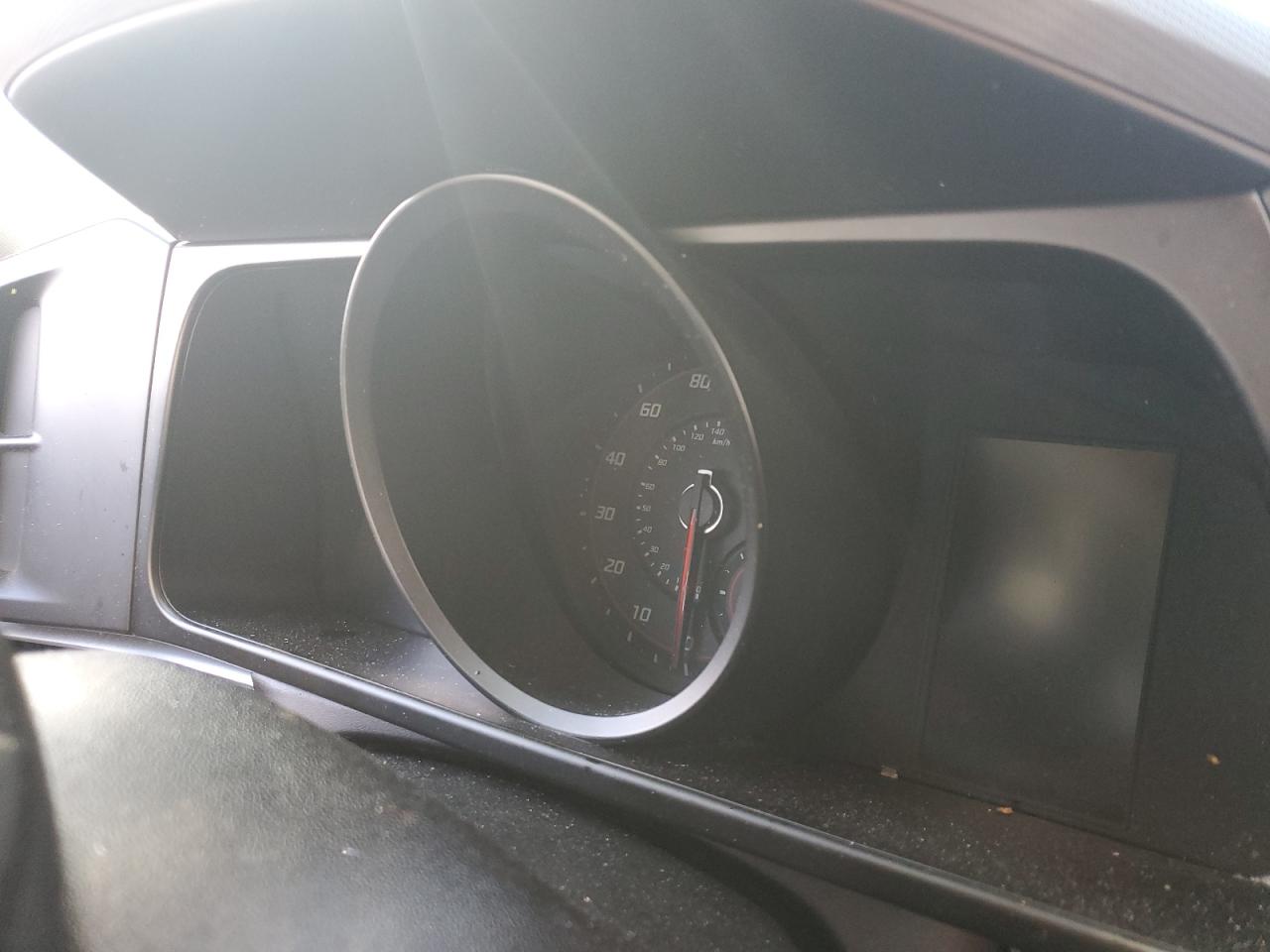 2023 Hyundai Elantra - Image 9
