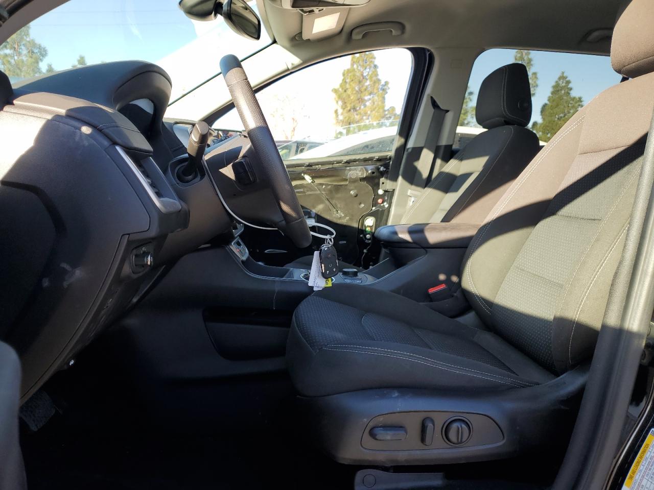 2022 GMC Terrain - Image 7