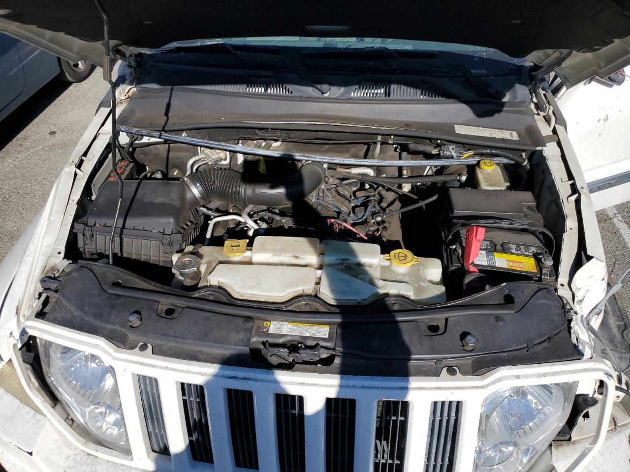 2008 Jeep Liberty (North America) - Image 12