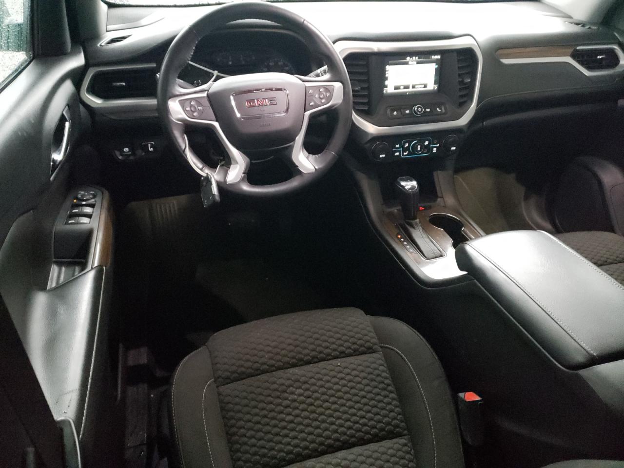 2017 GMC Acadia - Image 8