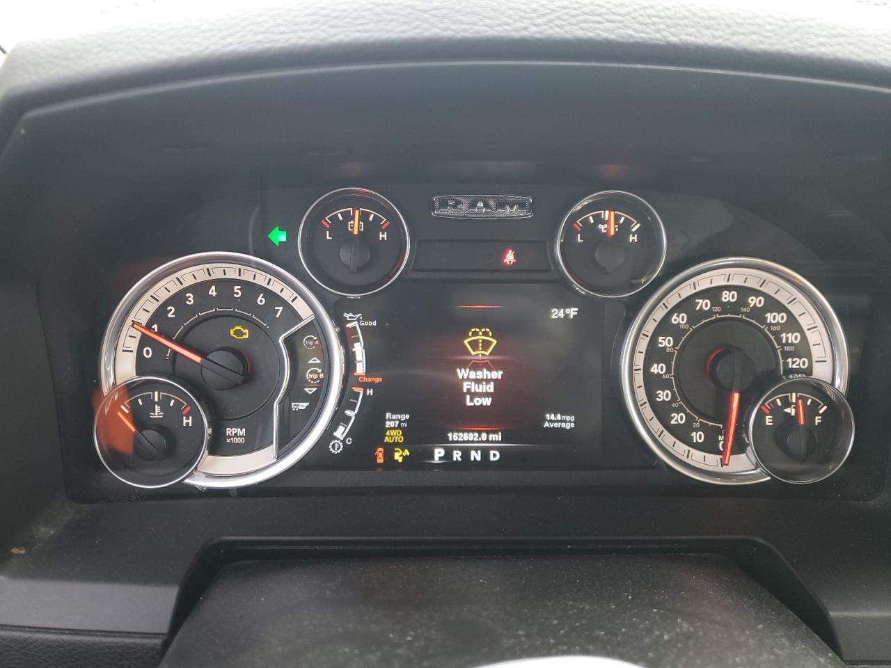 2014 RAM 1500 - Image 9