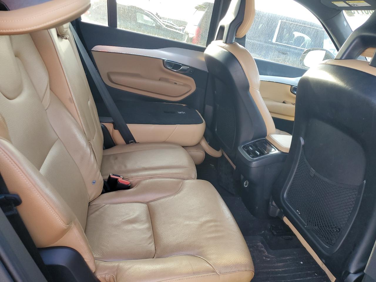 2018 Volvo XC90 - Image 11