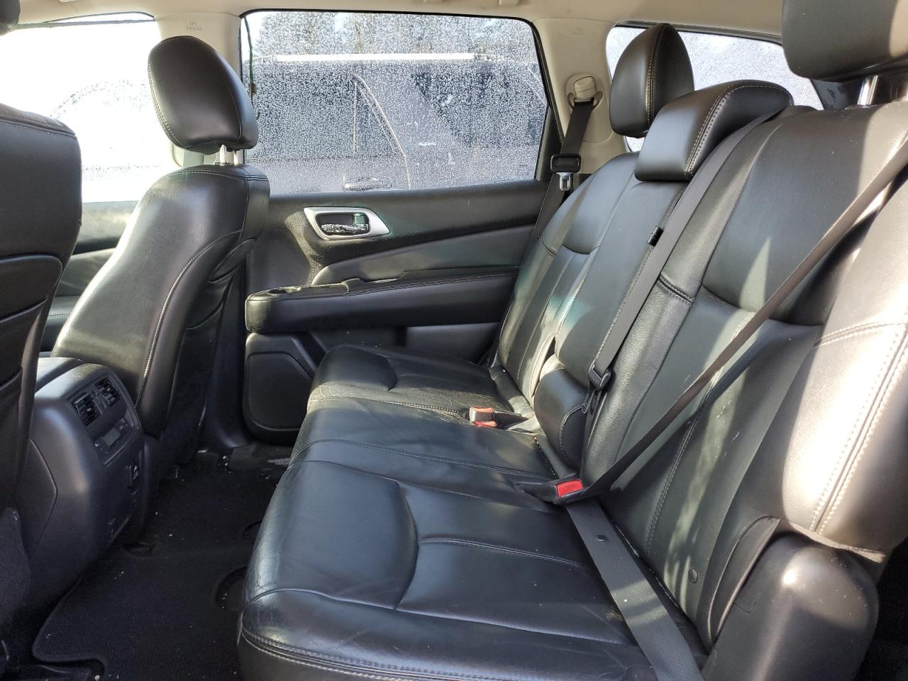 2013 Nissan Pathfinder - Image 10