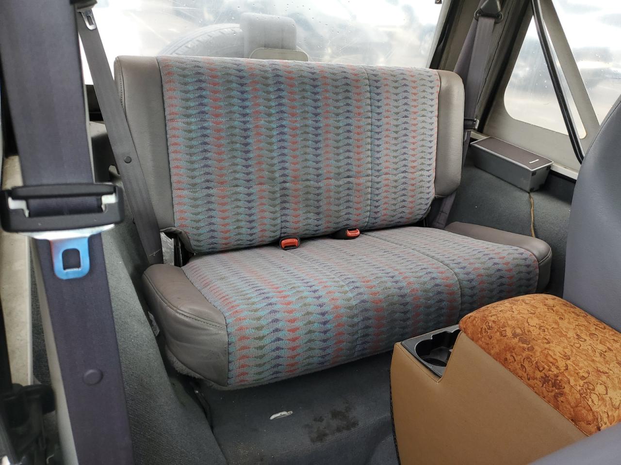 1998 Jeep Wrangler - Image 10