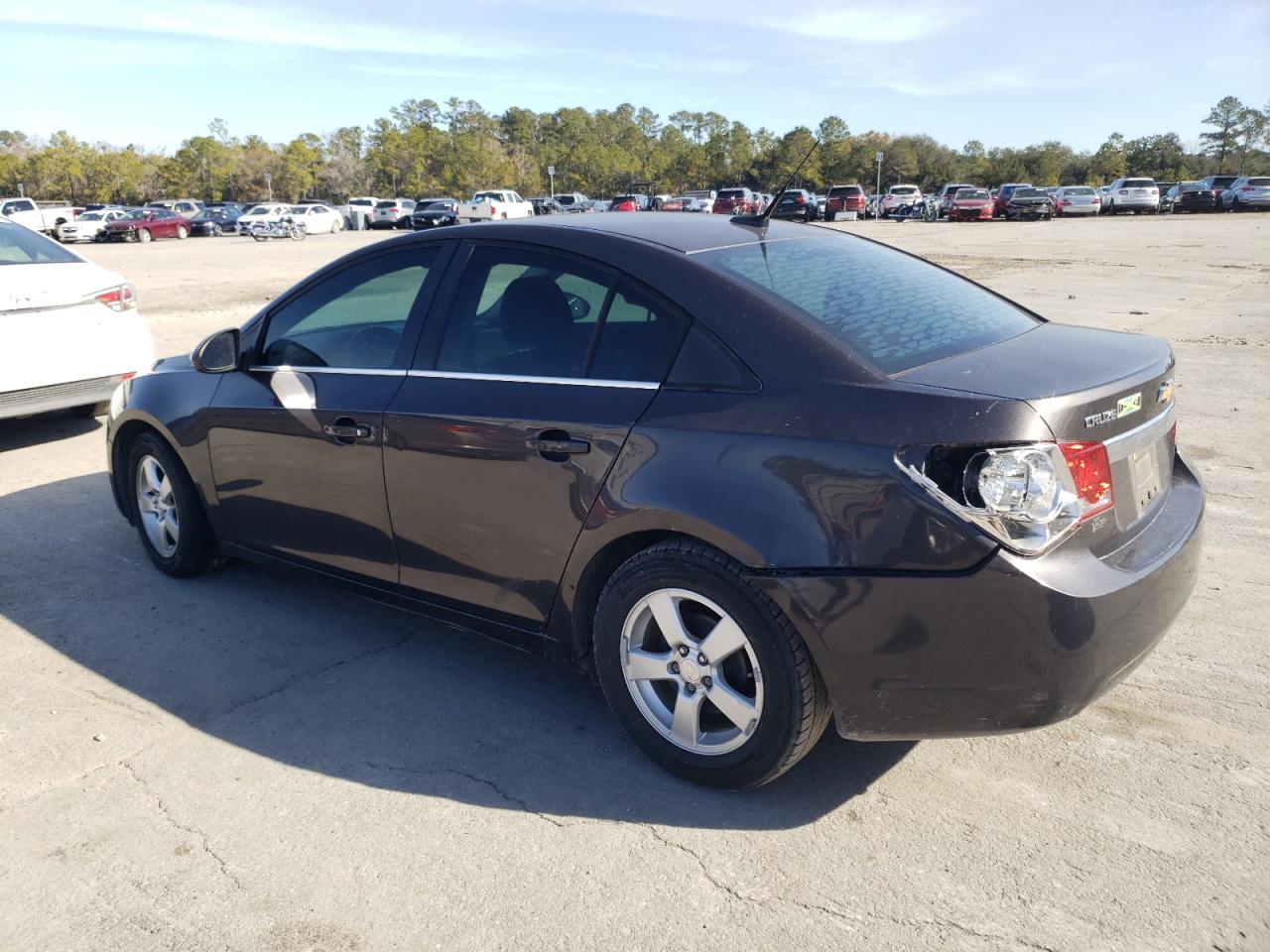 2014 Chevrolet Cruze - Image 2