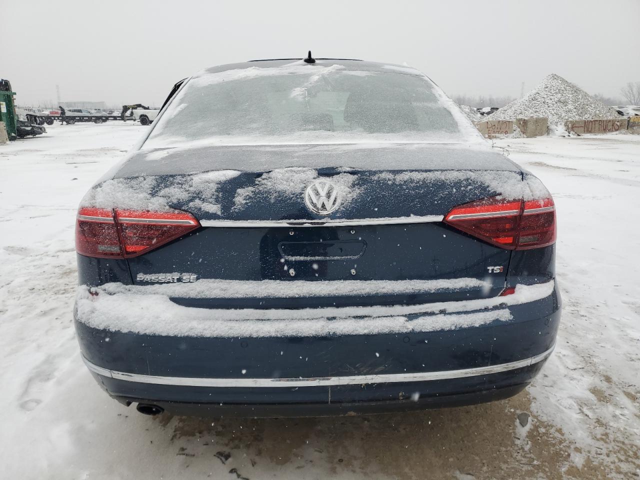 2018 Volkswagen Passat Se VIN: 1VWBA7A38JC014684 Lot: 87945015