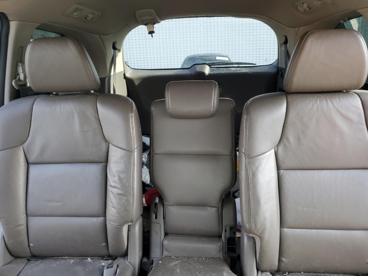 2014 Honda Odyssey - Image 10