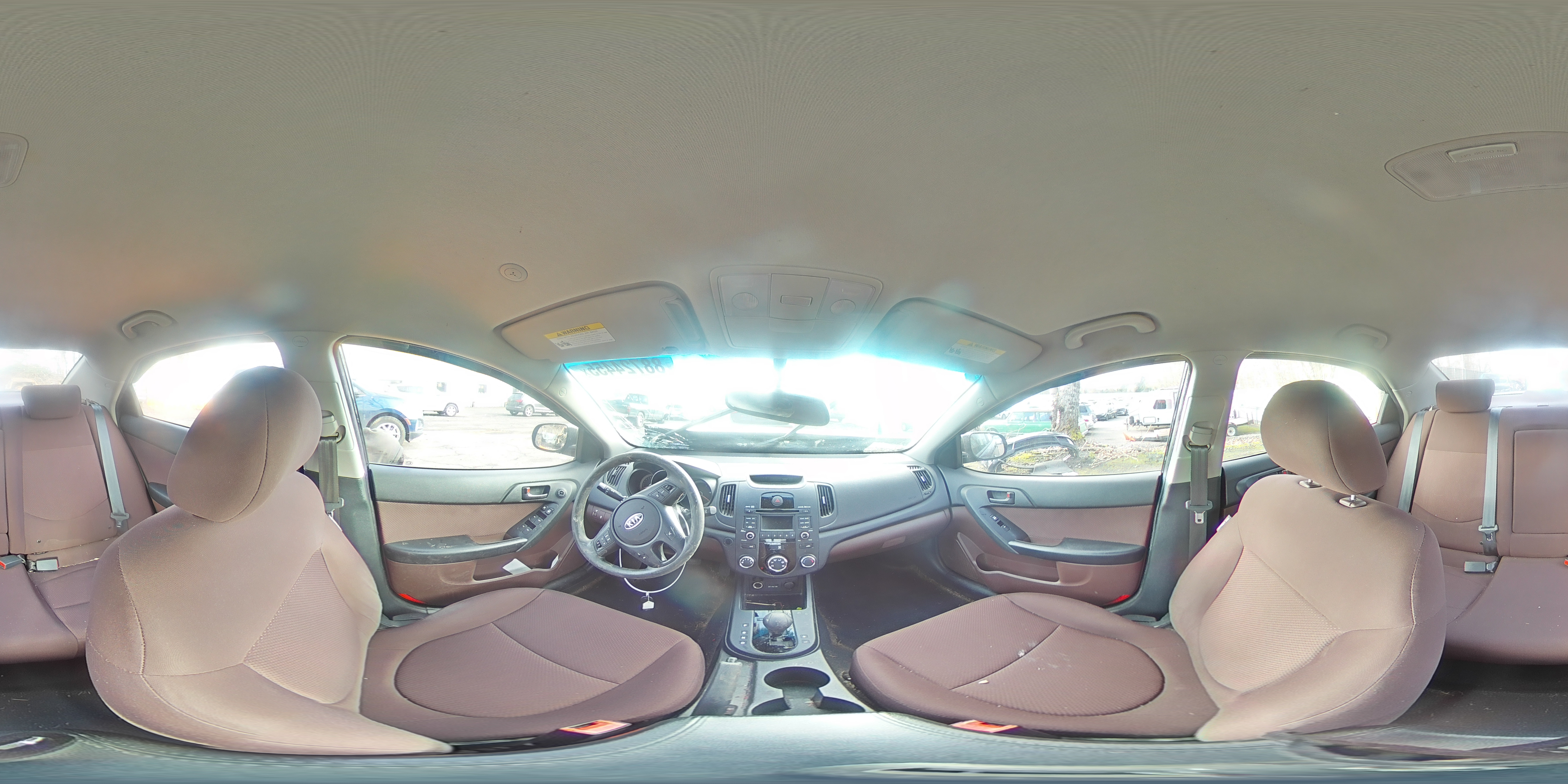 2010 Kia Forte - Image 12