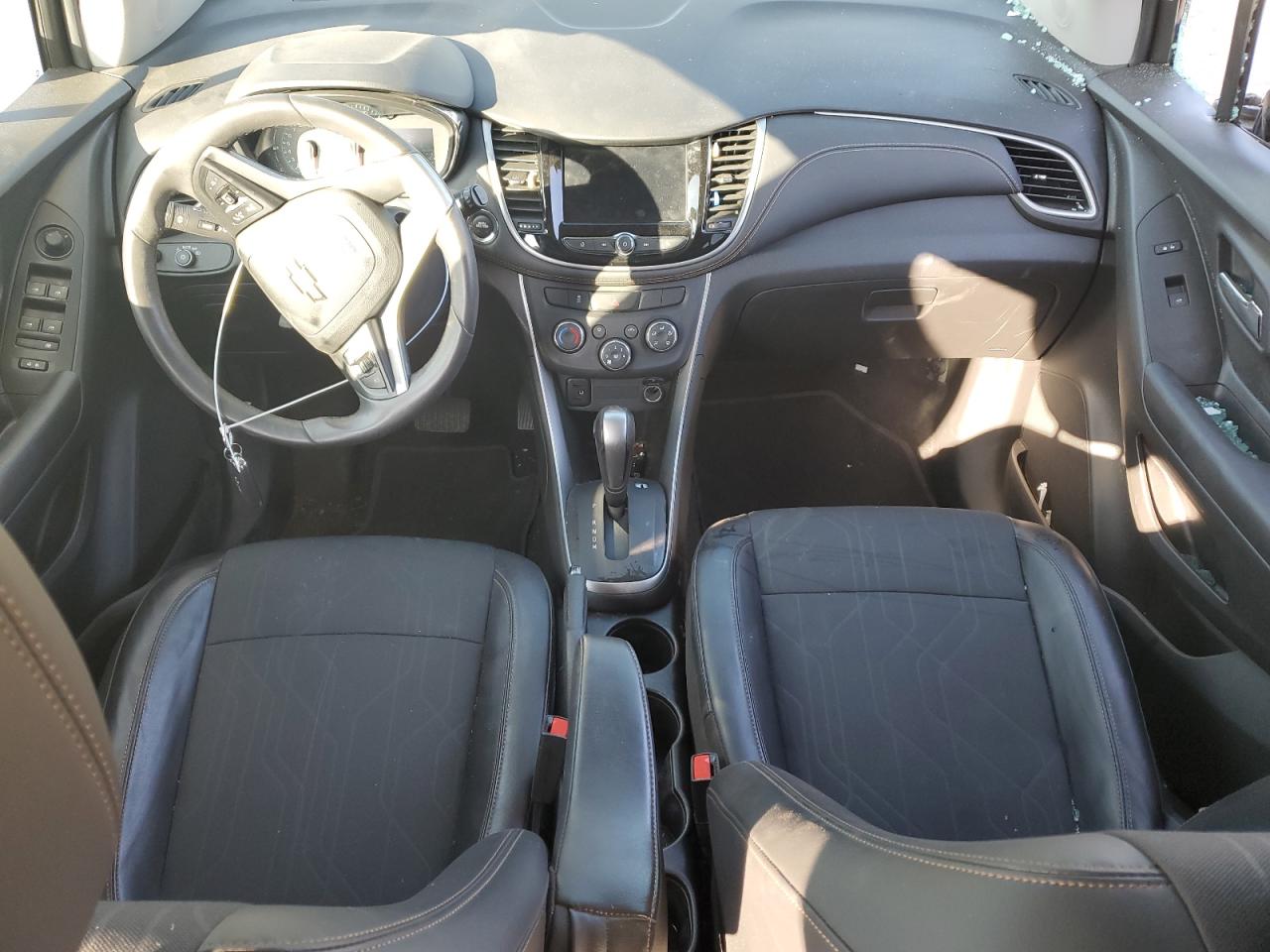 2022 Chevrolet Trax - Image 8