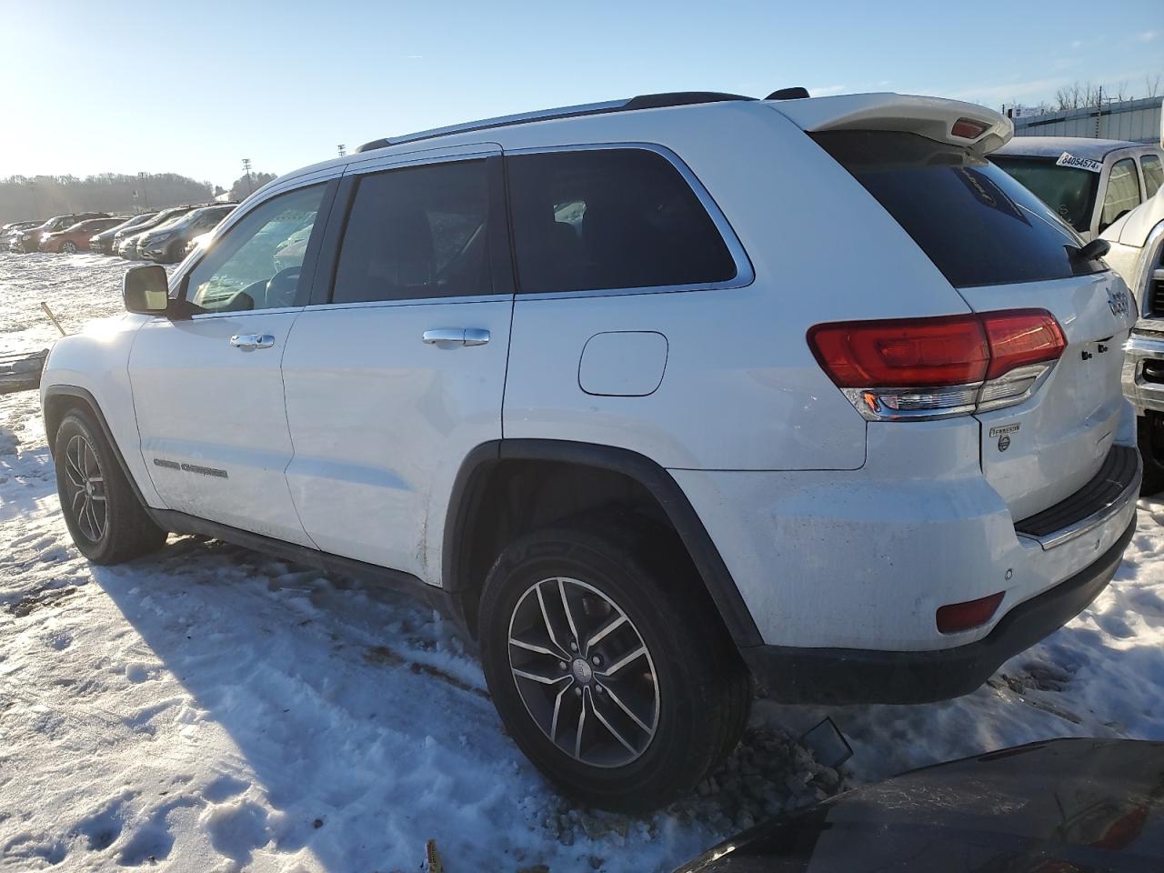 2018 Jeep Grand Cherokee - Image 2