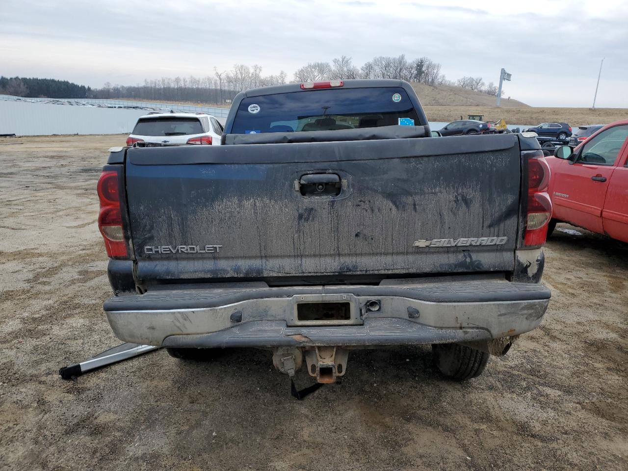 2004 Chevrolet Silverado - Image 6