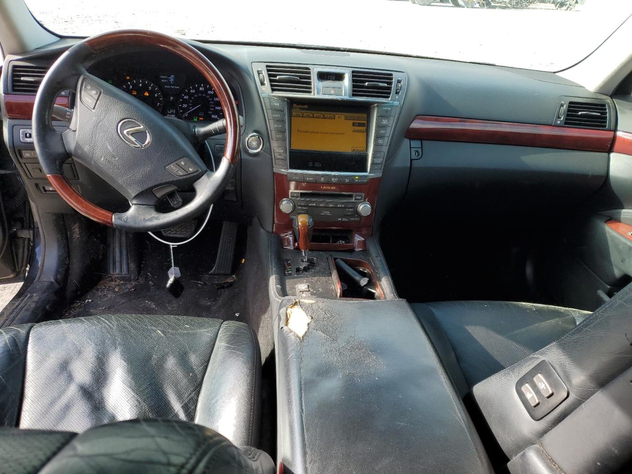 2011 Lexus LS - Image 8