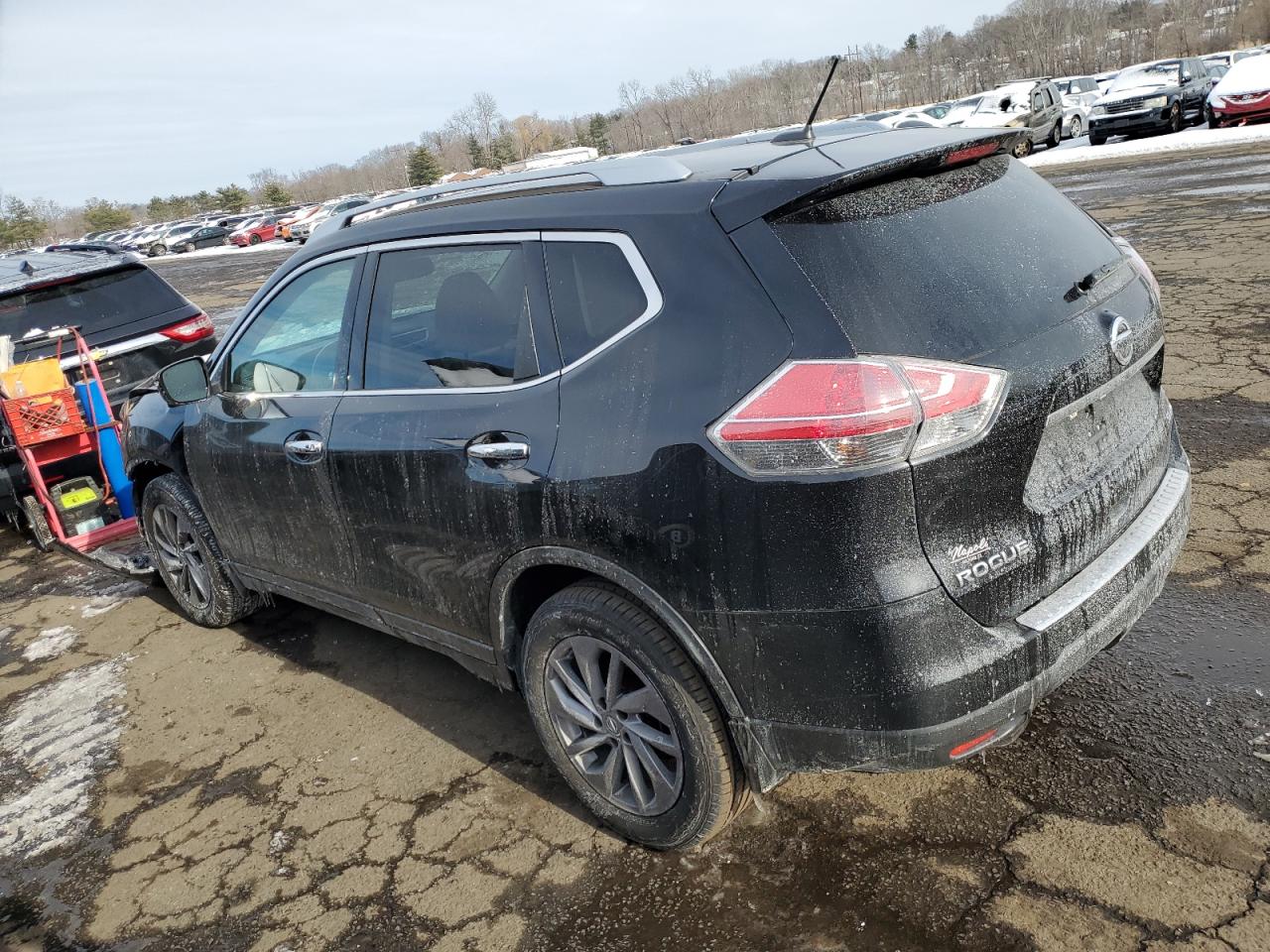 2016 Nissan Rogue - Image 2