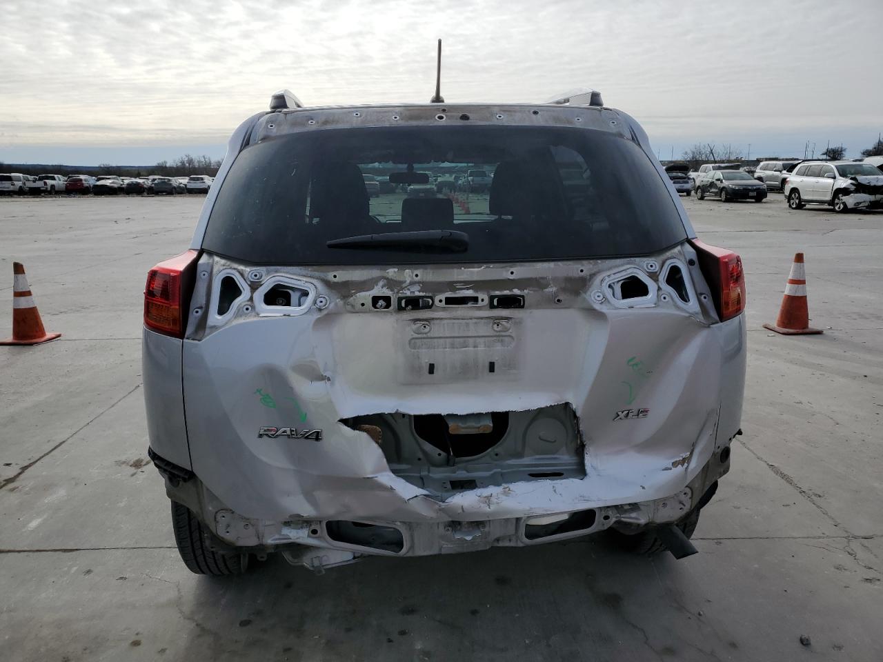 2013 Toyota RAV 4 - Image 6