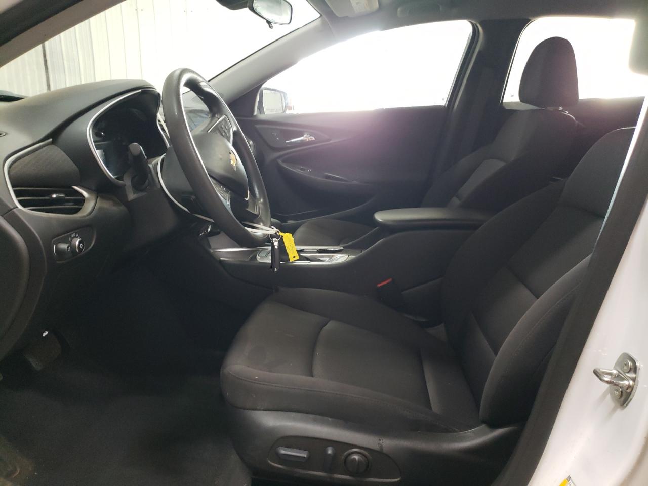 2022 Chevrolet Malibu - Image 7