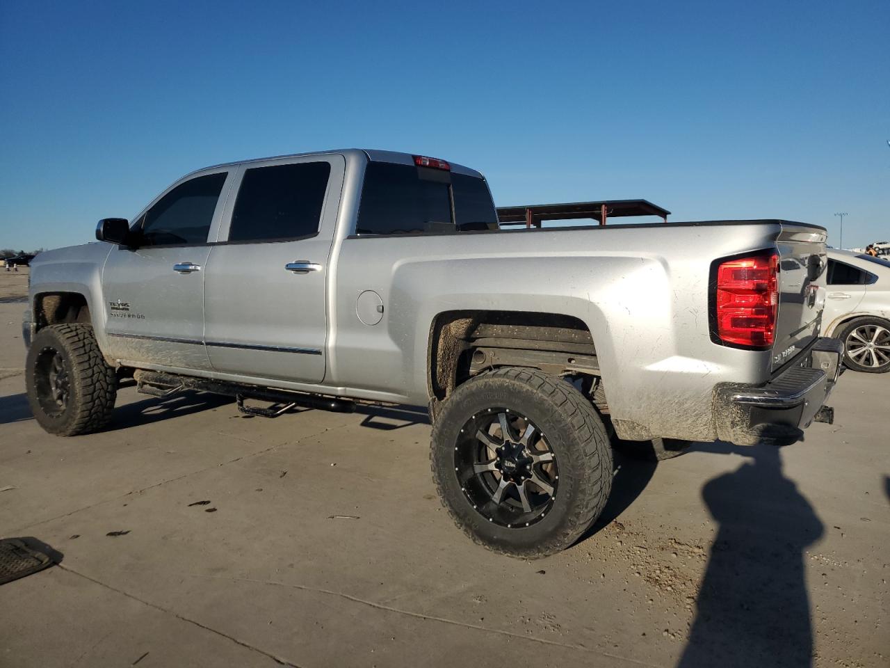 2014 Chevrolet Silverado - Image 2