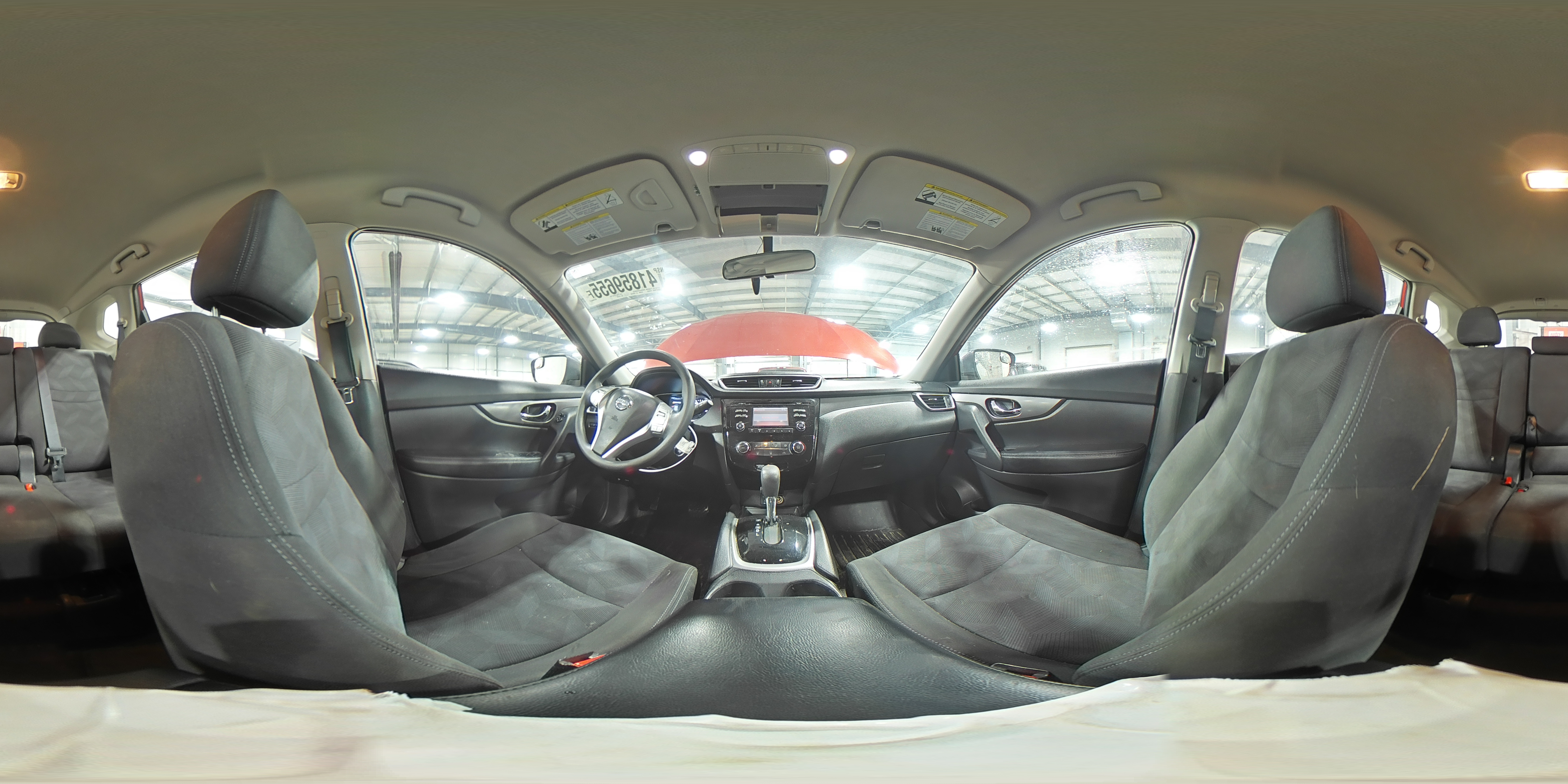2015 Nissan Rogue - Image 16
