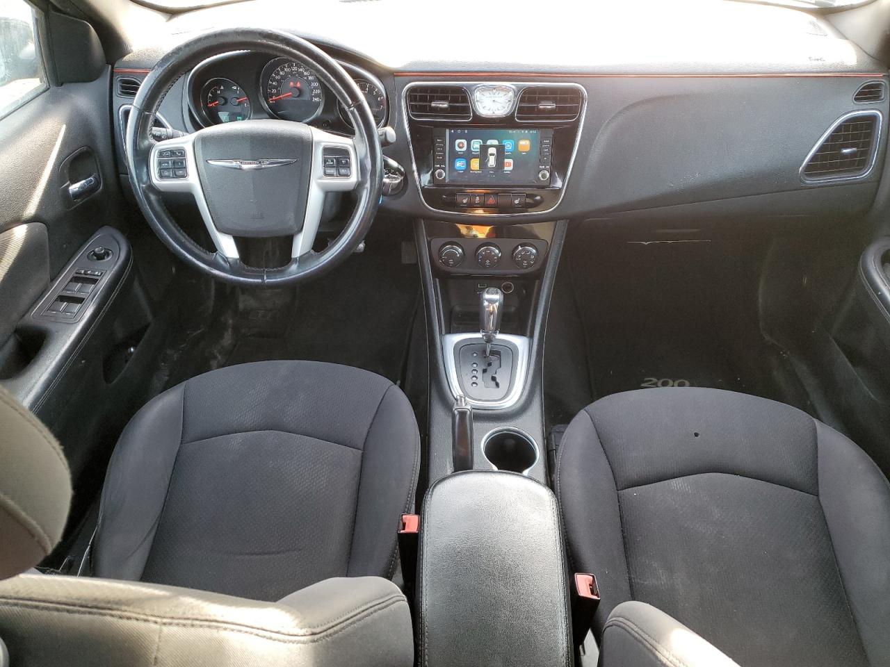 2013 Chrysler 200 - Image 8