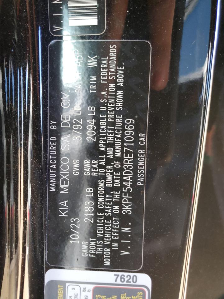 2024 Kia Forte - Image 12