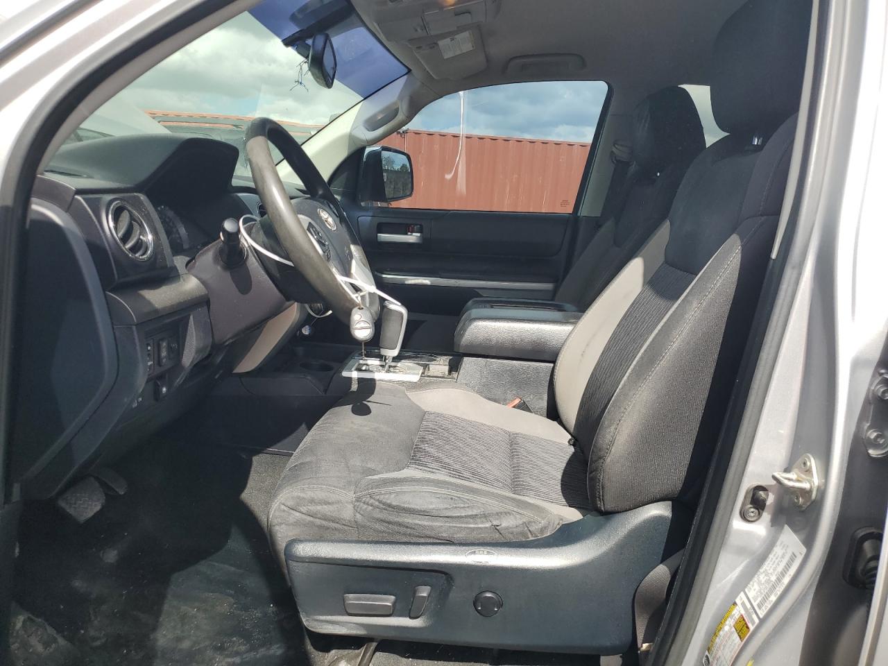 2017 Toyota Tundra - Image 7
