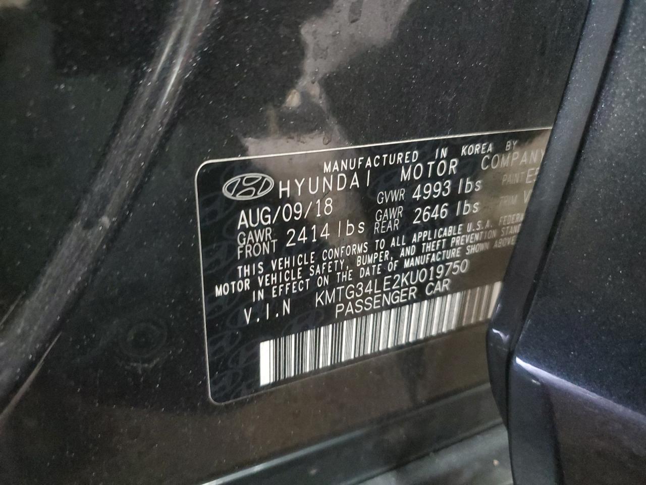 2019 Genesis G70 - Image 13