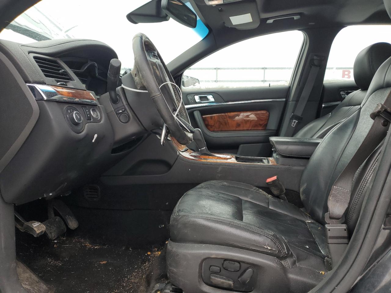 2013 Lincoln MKS - Image 7