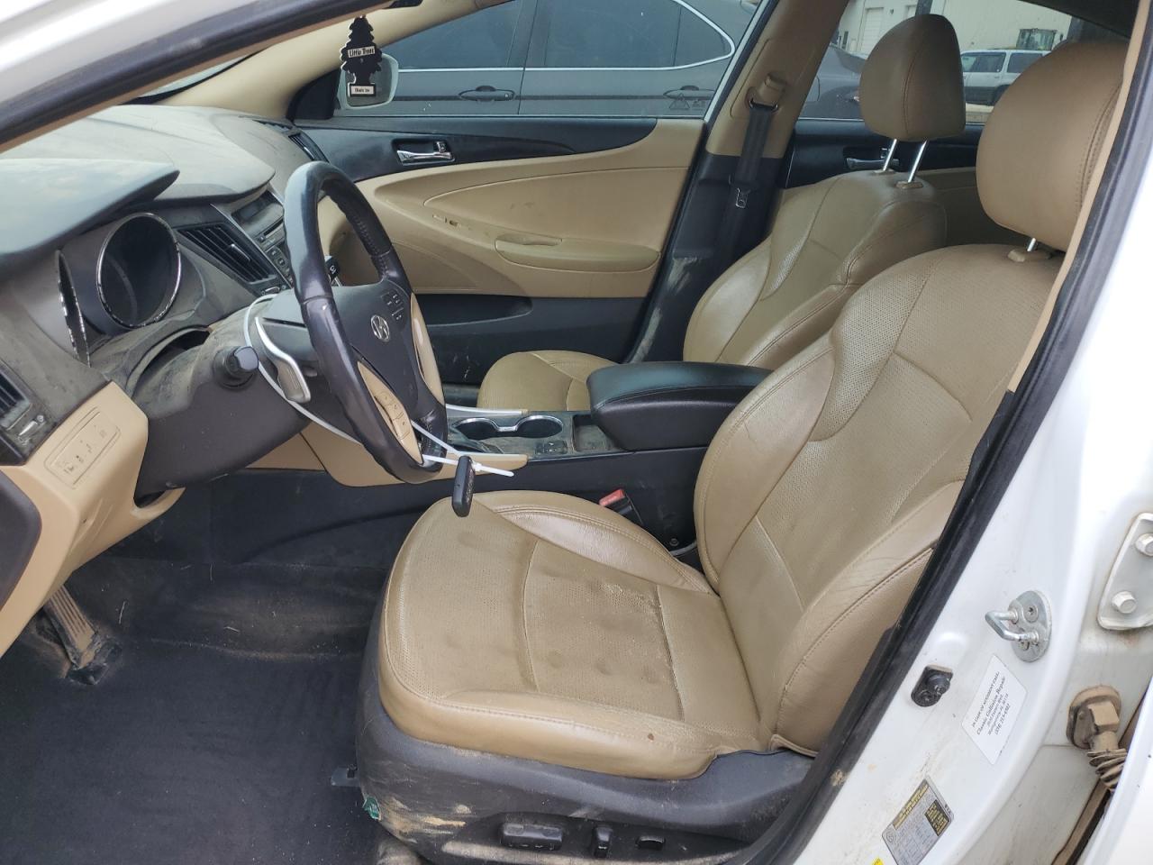 2014 Hyundai Sonata - Image 7