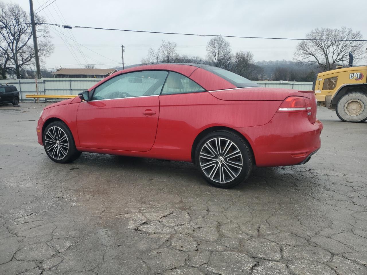2014 Volkswagen Eos - Image 2