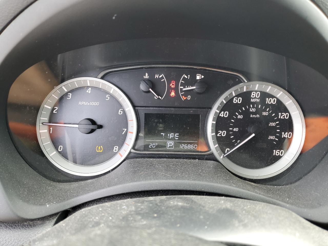 2015 Nissan Sentra - Image 9