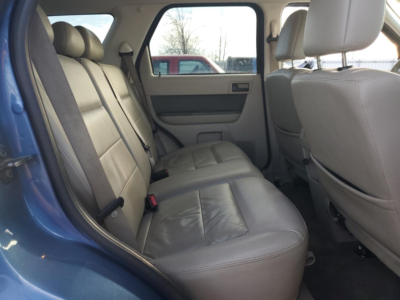 2009 Ford Escape - Image 11