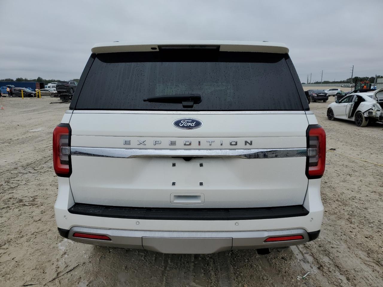 2022 Ford Expedition - Image 6