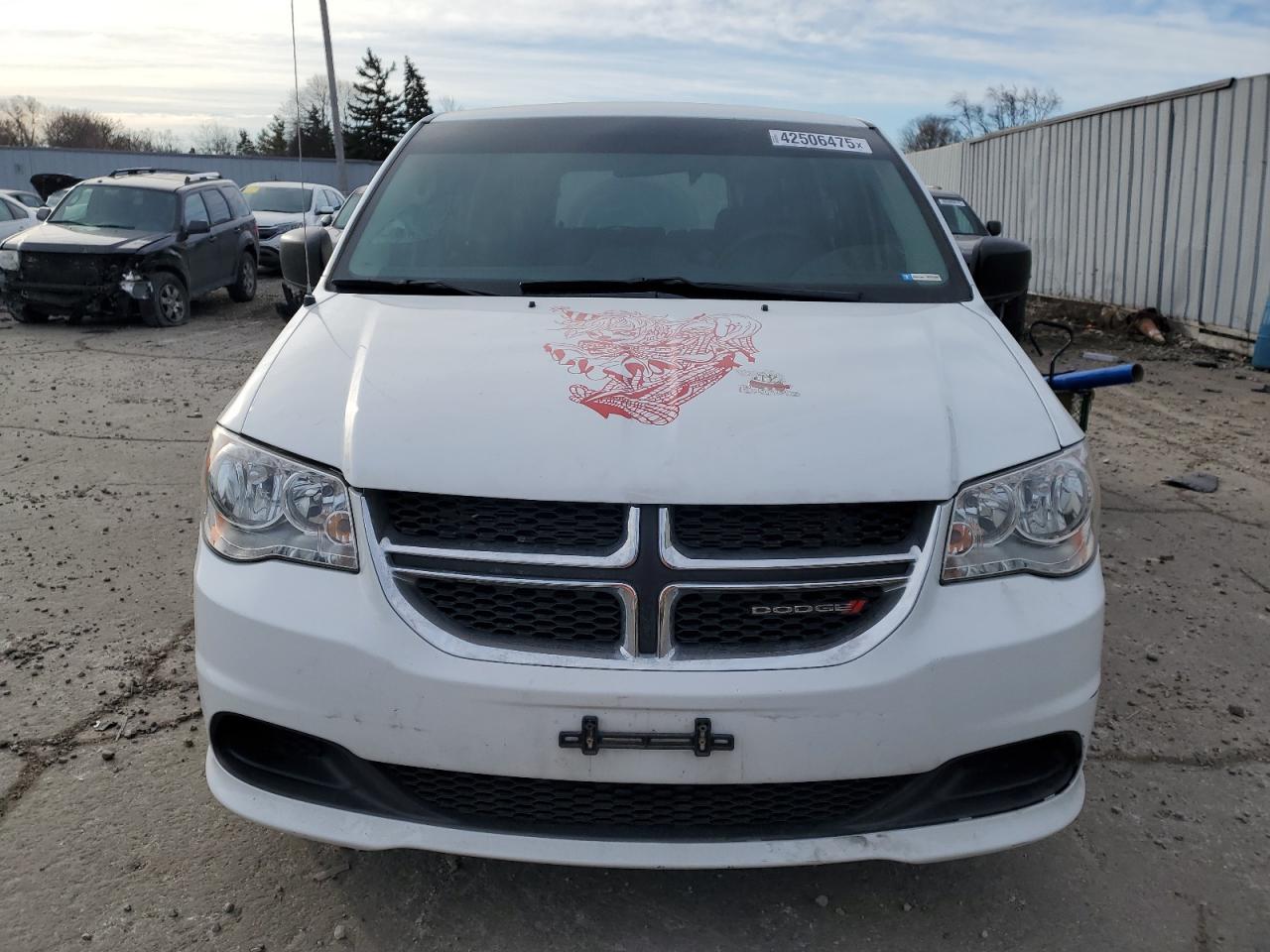 2015 Dodge Caravan - Image 5