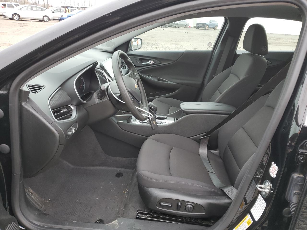 2023 Chevrolet Malibu - Image 7