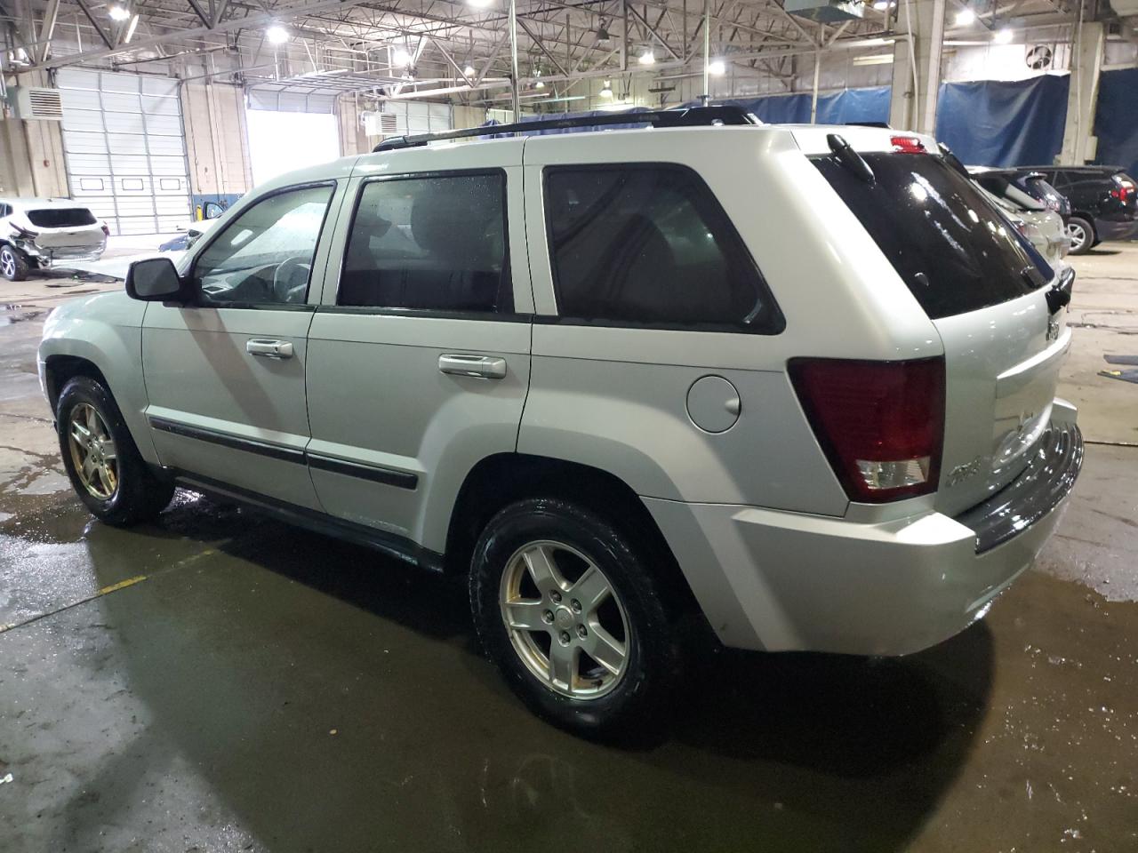 2007 Jeep Grand Cherokee - Image 2