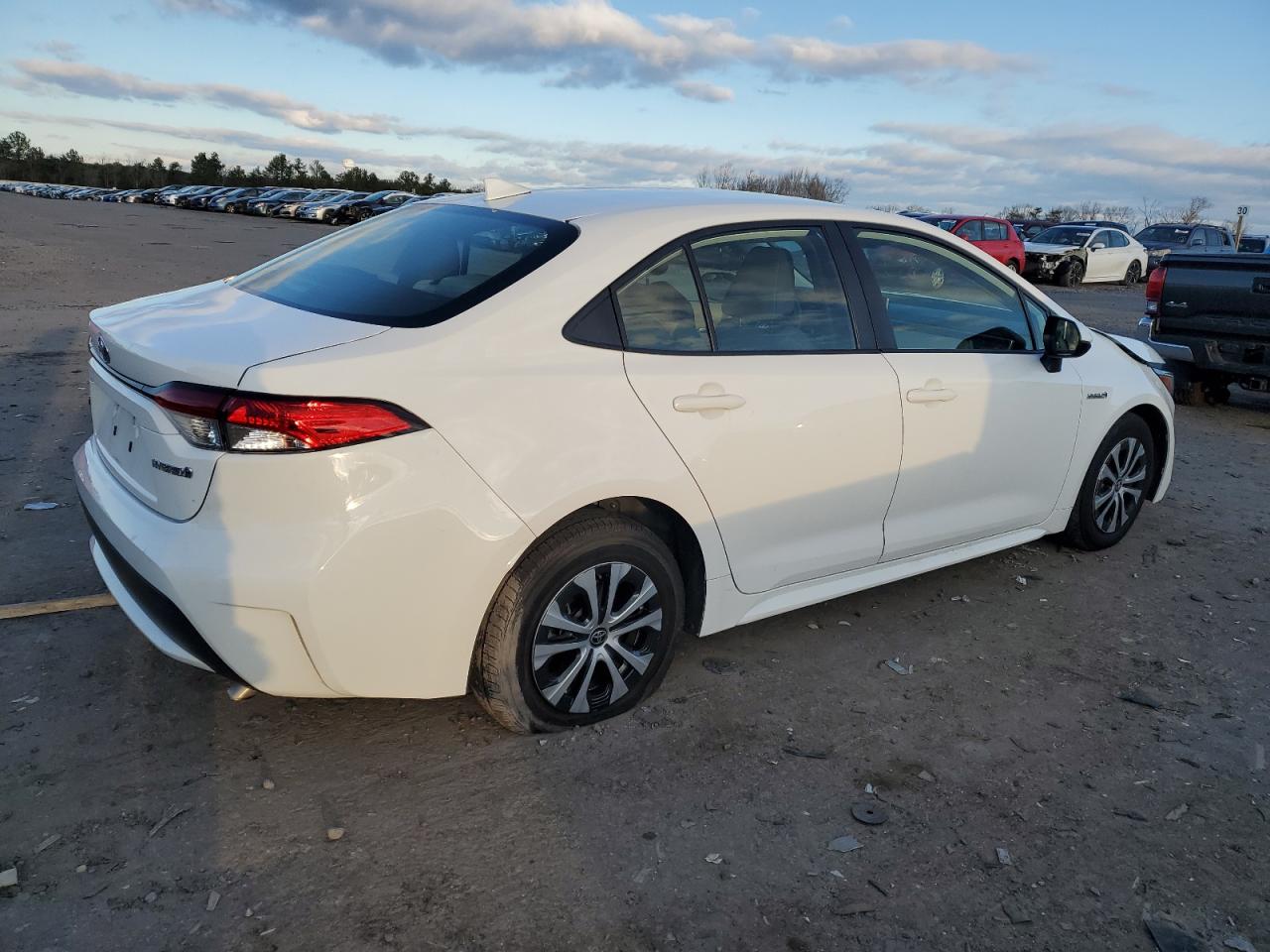 2020 Toyota Corolla - Image 3