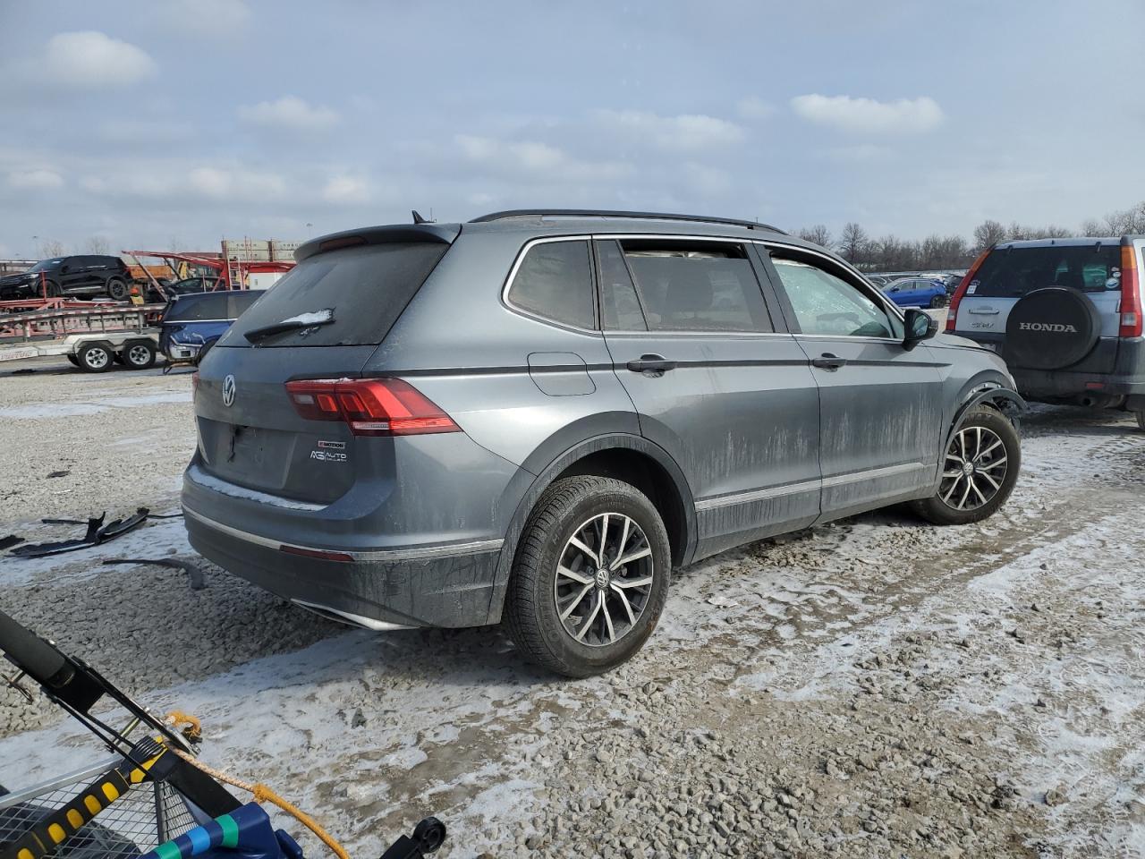 2021 Volkswagen Tiguan - Image 3