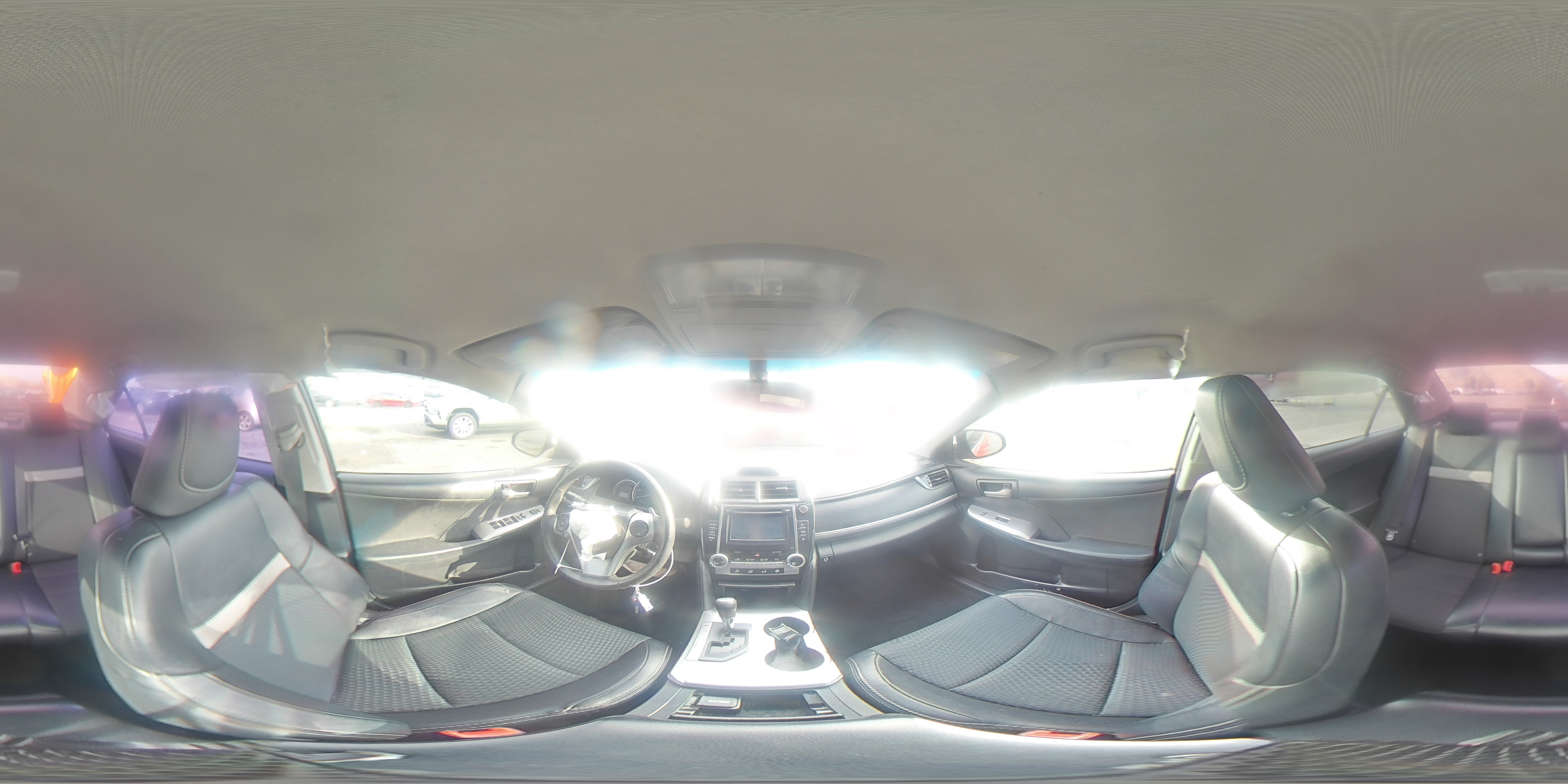 2013 Toyota Camry - Image 13