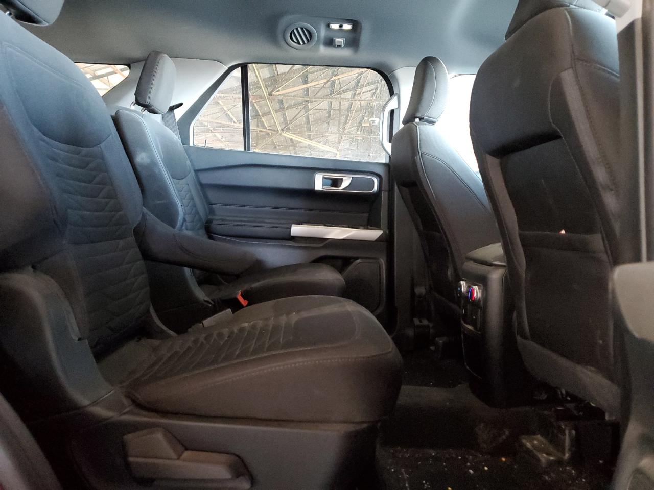 2021 Ford Explorer - Image 12