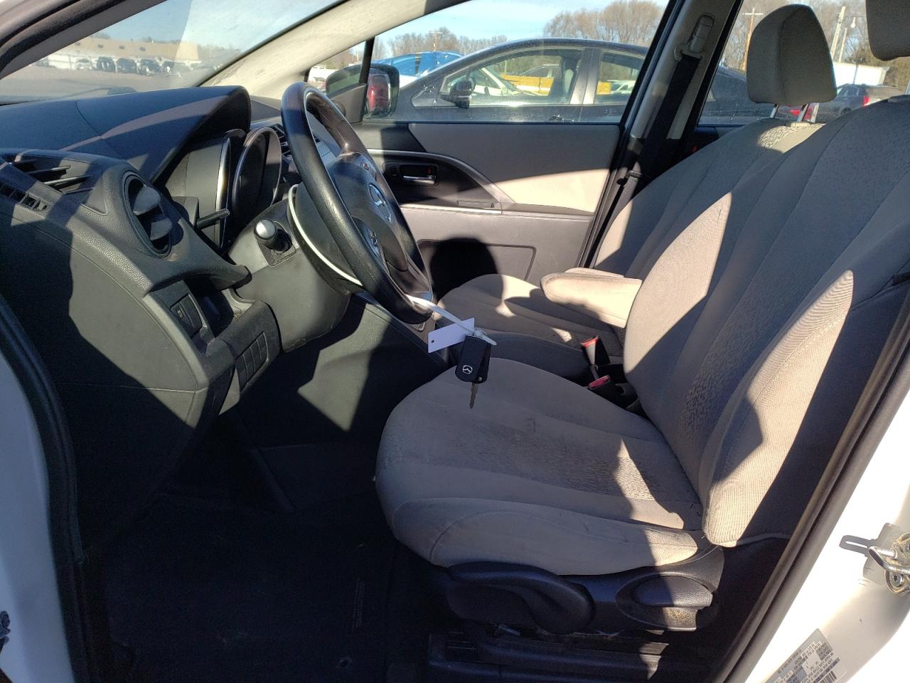 2012 Mazda 5 - Image 7