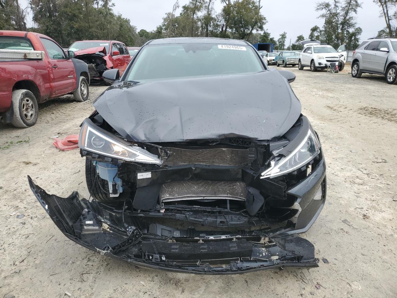 2020 Hyundai Elantra - Image 5