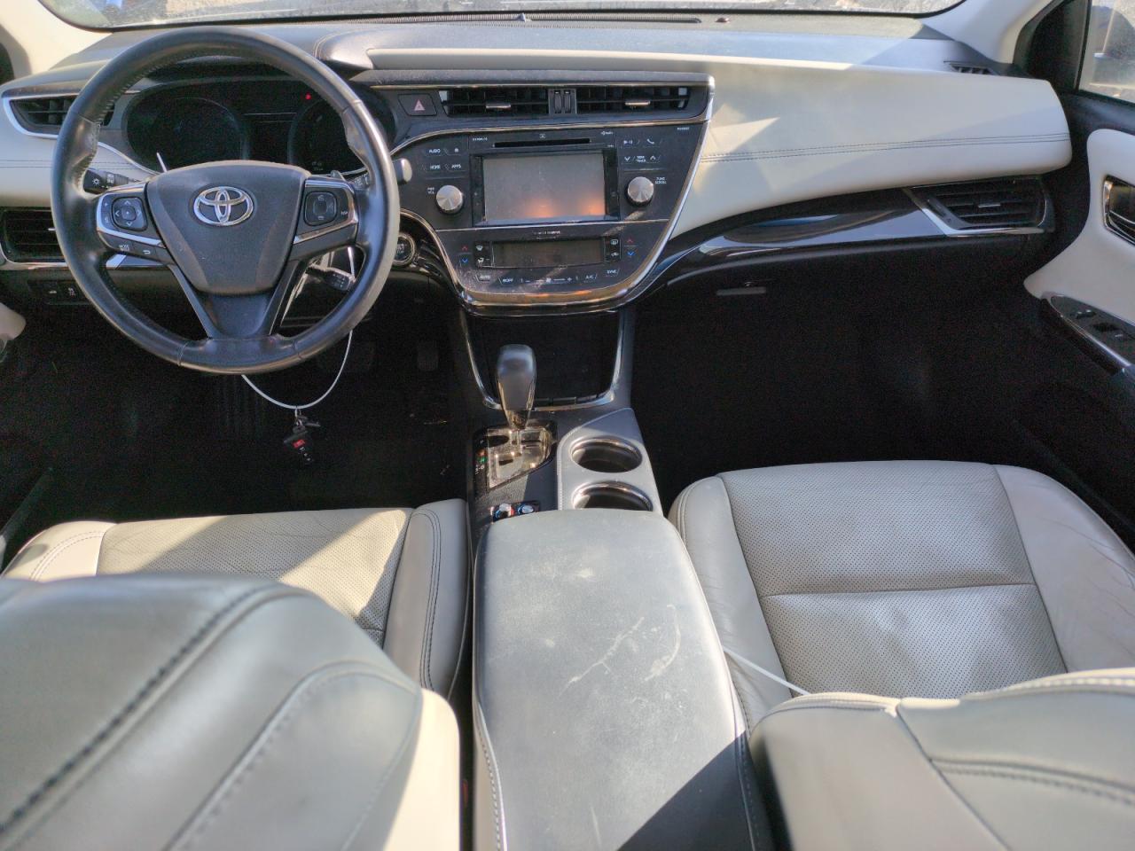 2015 Toyota Avalon - Image 8