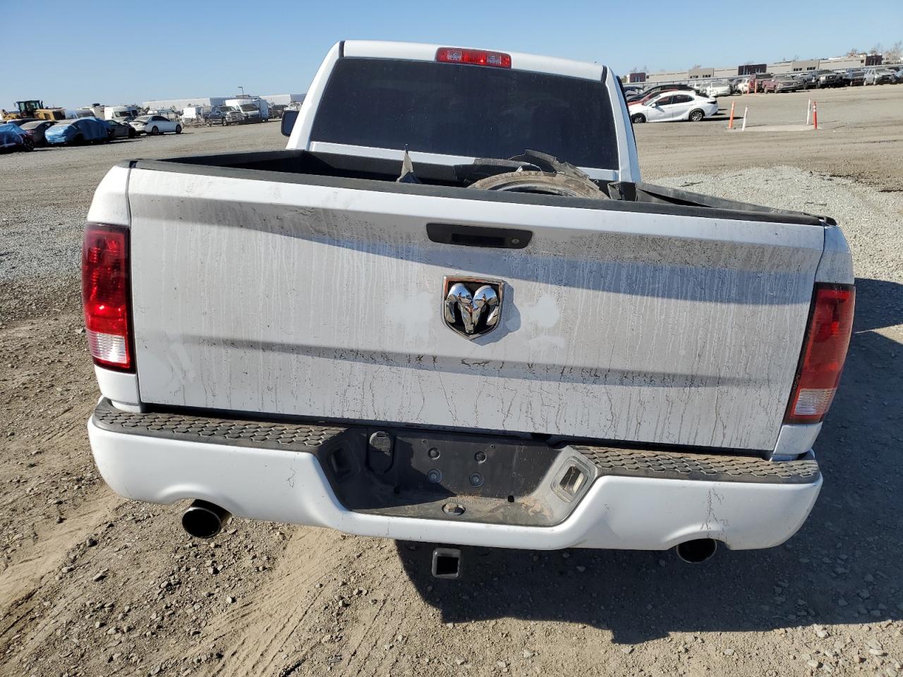 2016 RAM 1500 - Image 6