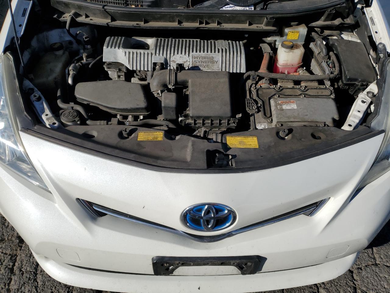 2012 Toyota Prius - Image 11