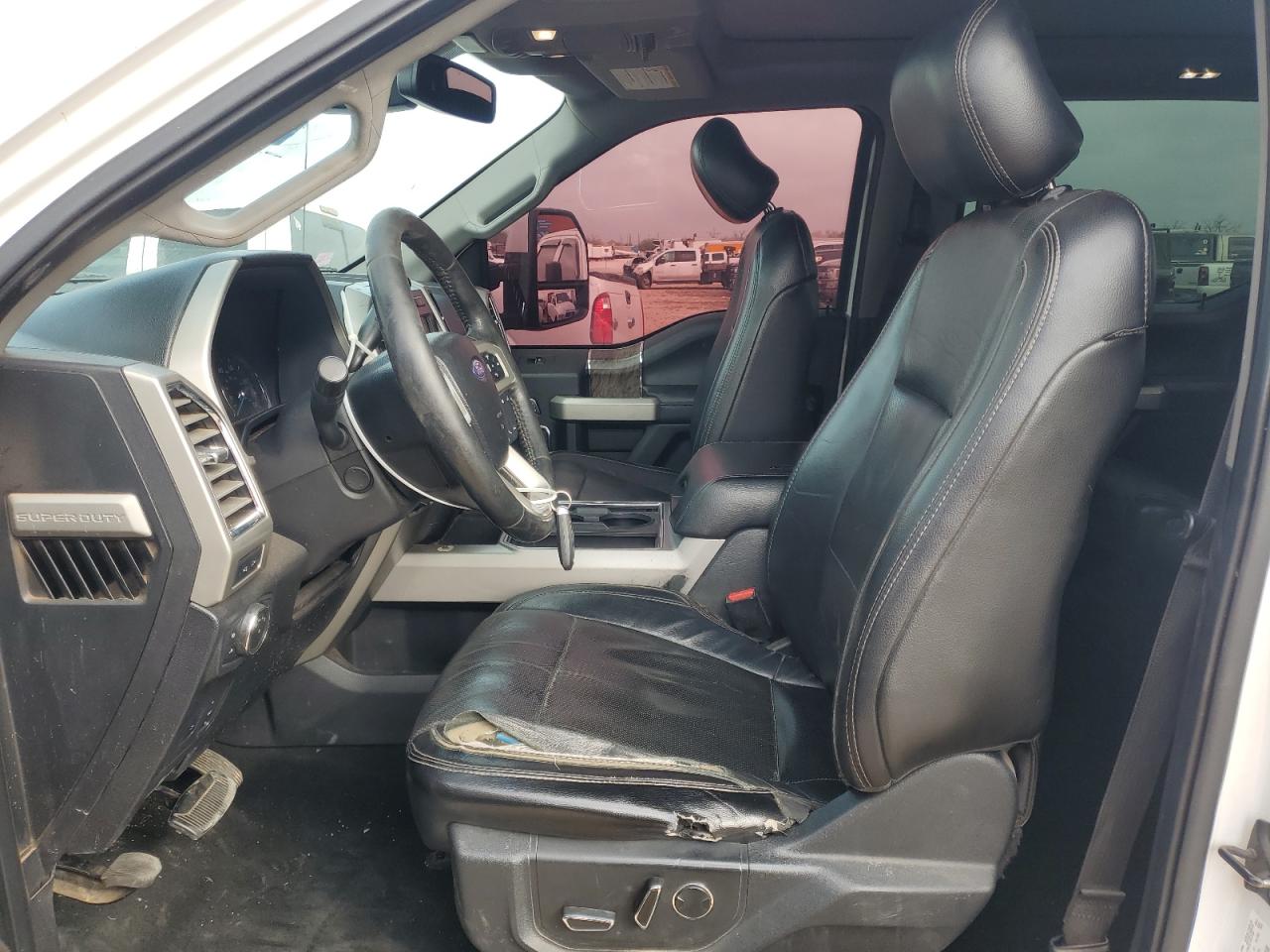 2017 Ford F350 - Image 7