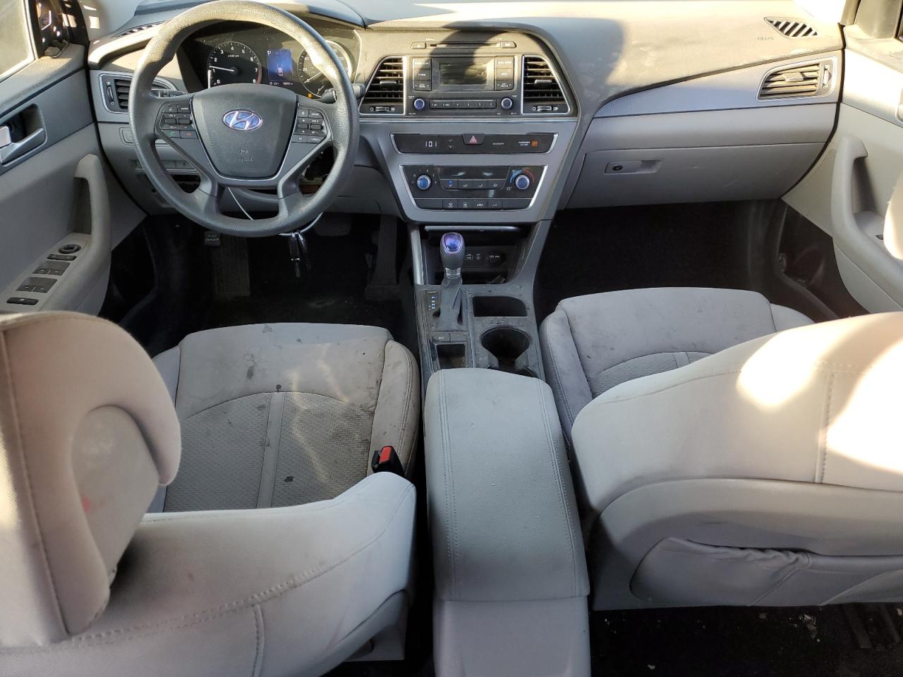 2017 Hyundai Sonata - Image 8