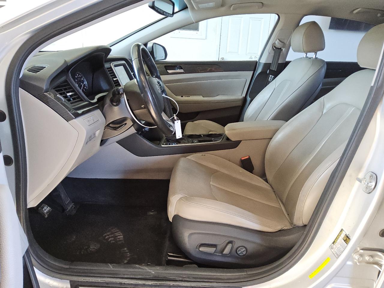 2018 Hyundai Sonata - Image 7