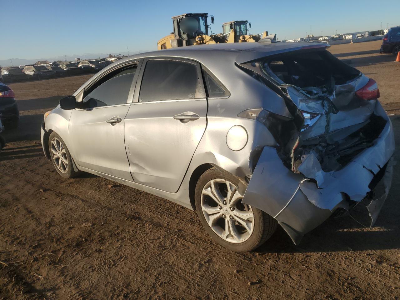 2013 Hyundai Elantra - Image 2