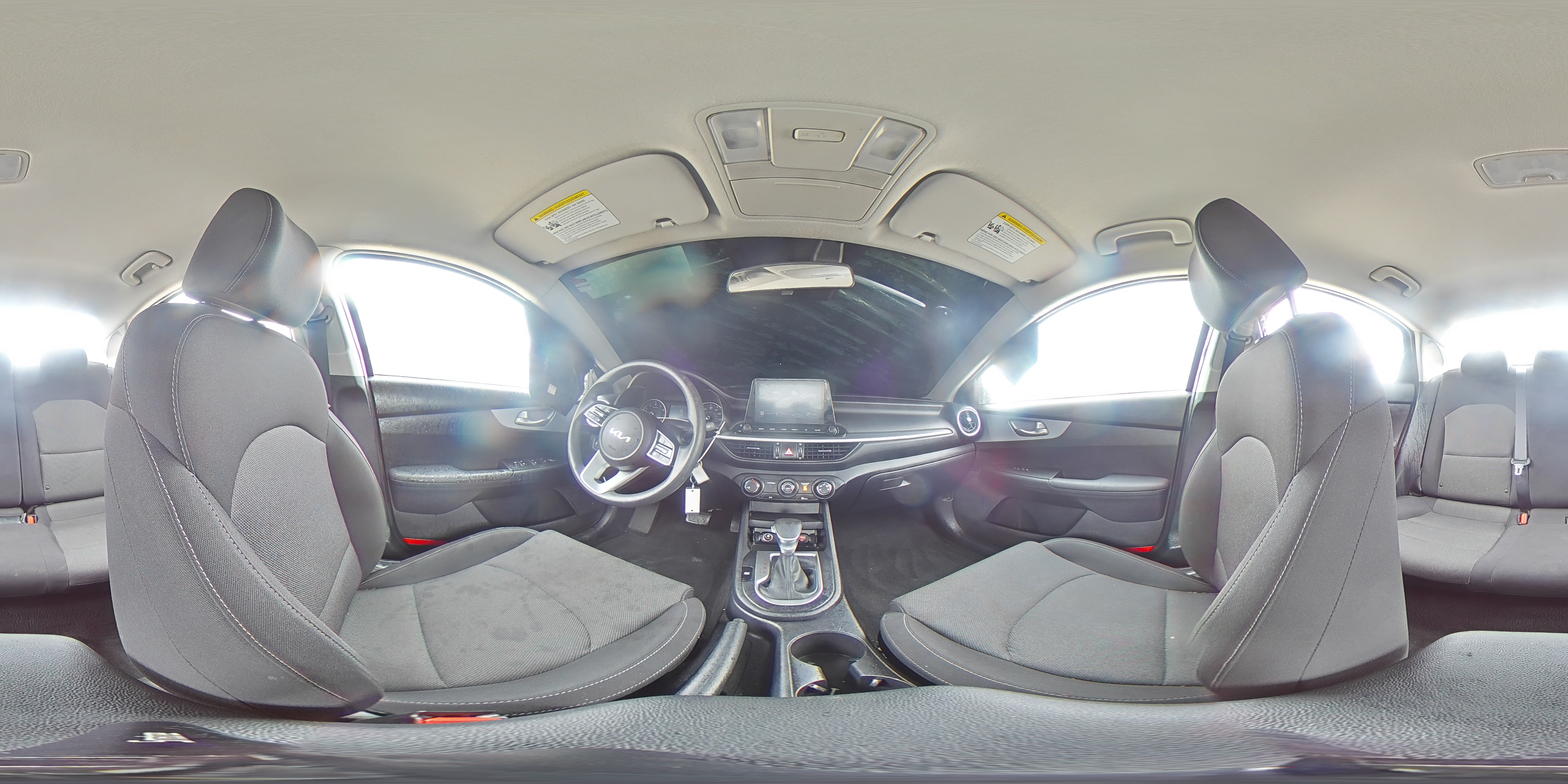2024 Kia Forte - Image 15