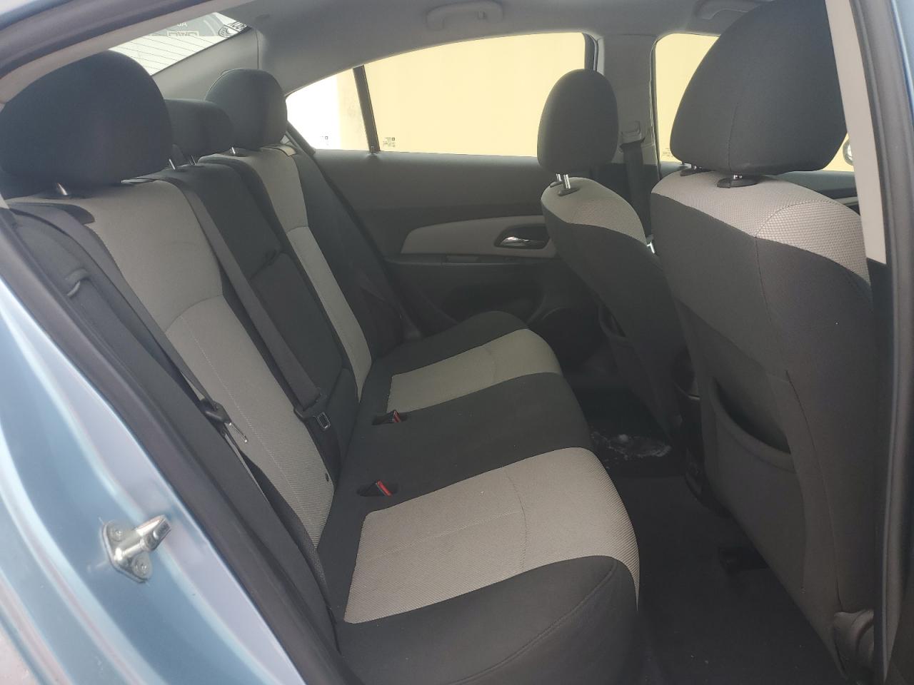 2011 Chevrolet Cruze - Image 10