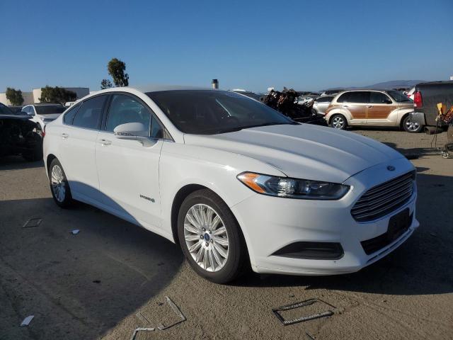  FORD FUSION 2015 Білий